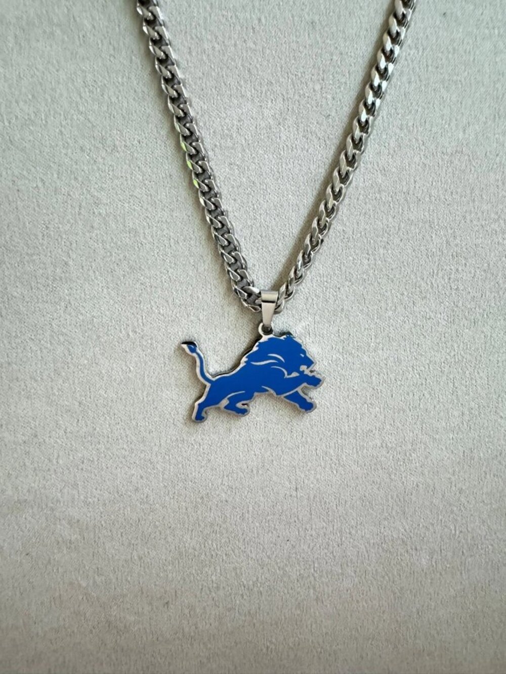 Detroit Lions Necklace - NFL Football - Unisex
